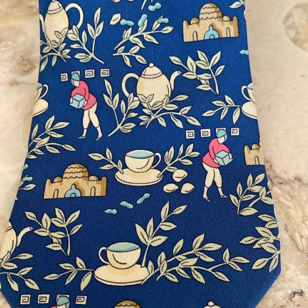 Hermes 100% Silk Printed Tie - Picture 3 of 12